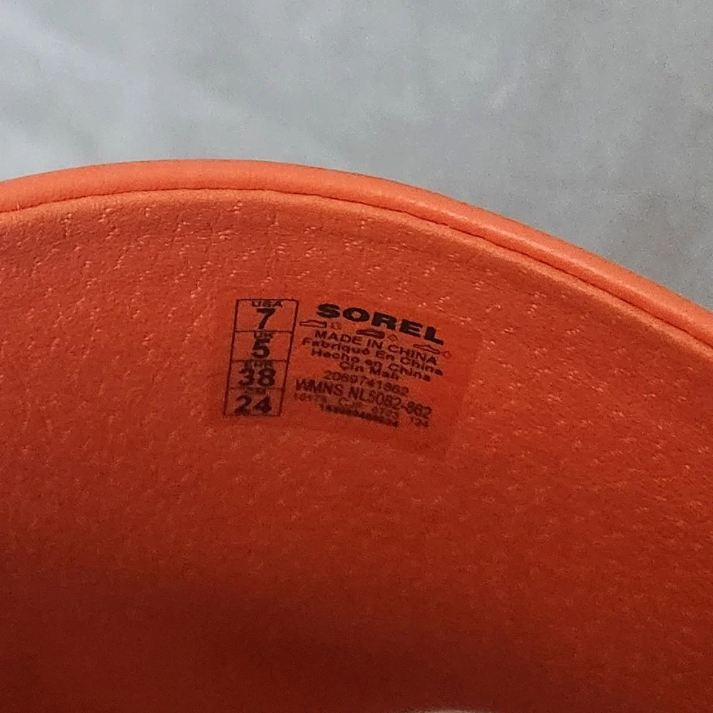 Sorel vibrant orange